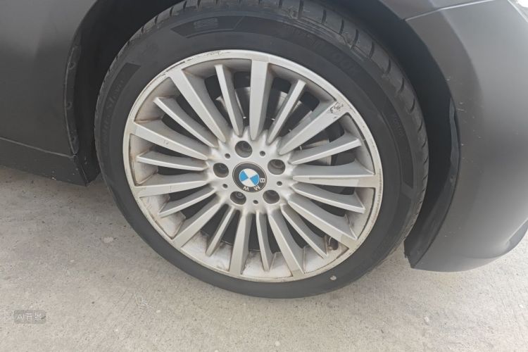 BMW 3 Series 2018 #9 BMW 3 Series 2018 car image #9