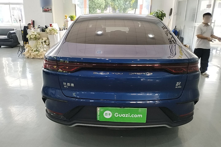 BYD Han 2023 #6 BYD Han 2023 car image #6