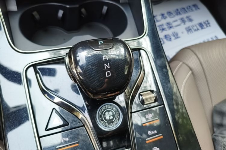 BYD Han 2022 car image #18