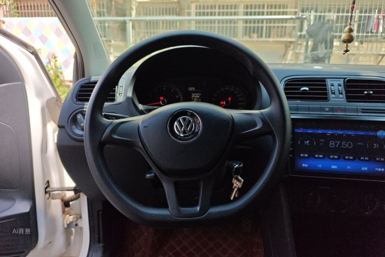 Volkswagen Polo 2017 car image #12