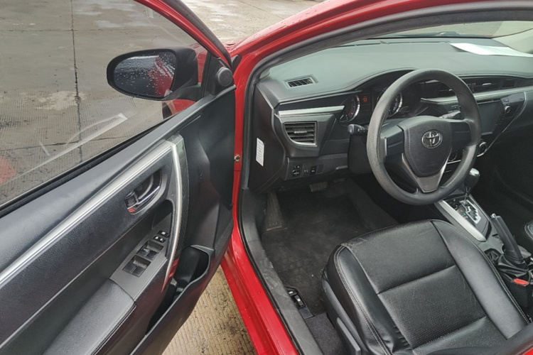 Toyota Corolla 2015 car image #16