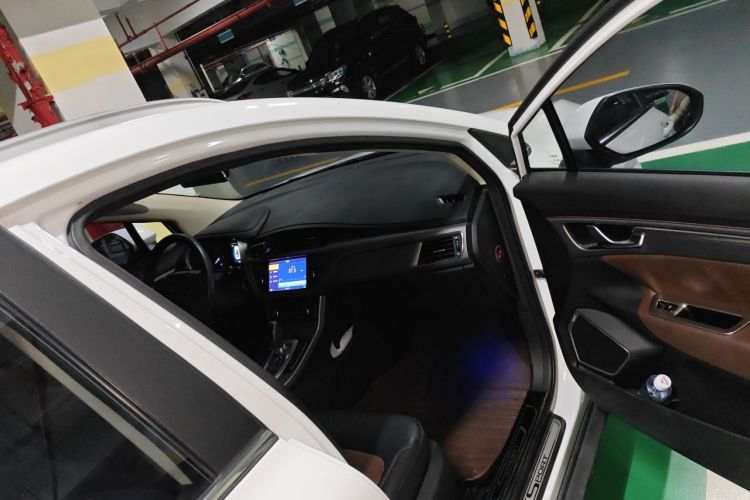 GEELY Emgrand GS 2017 car image #27
