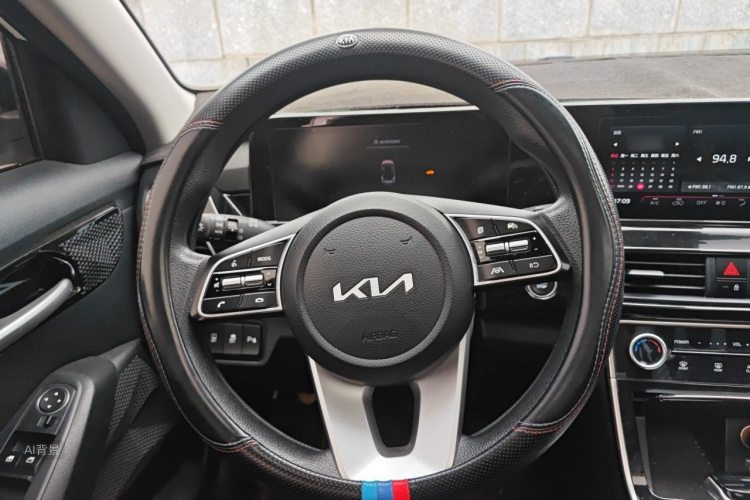 Kia Seltos 2023 #12 Kia Seltos 2023 car image #12