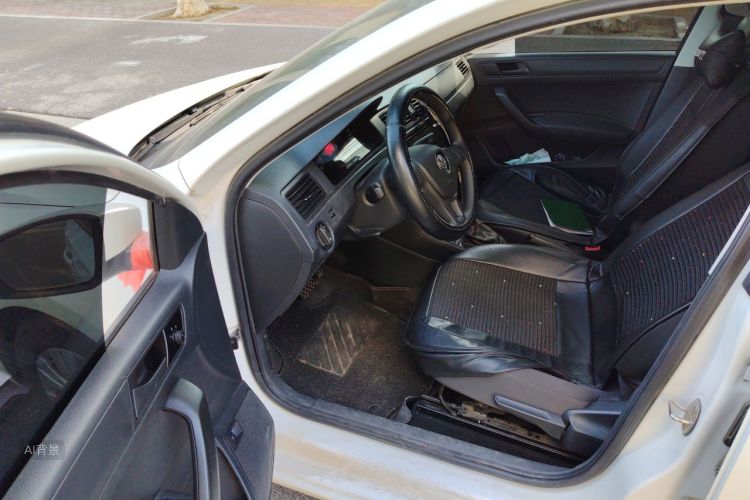 Volkswagen Santana 2020 car image #18