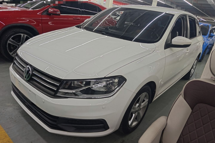 Volkswagen Santana 2015 immagine di auto #2