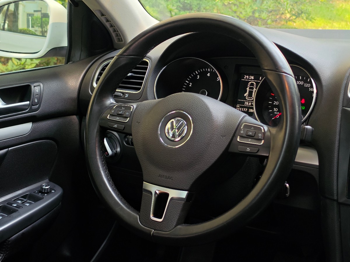 Volkswagen Golf (Imported) 2013 #10 Volkswagen Golf (Imported) 2013 car image #10