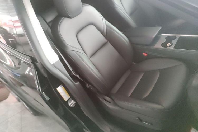 Tesla Model Y 2021 imagem de carro #24