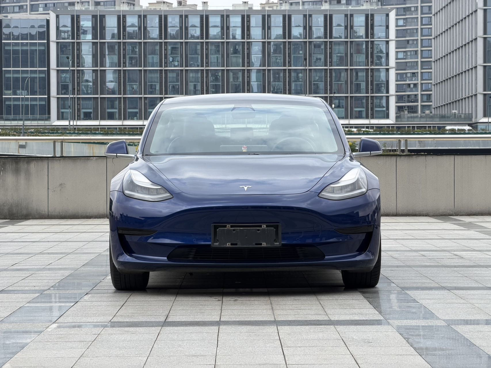 Tesla Model 3 2020 car image #2