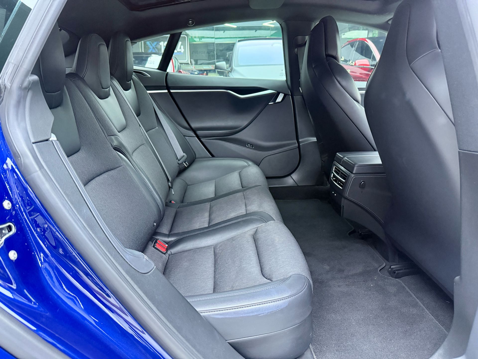 Tesla Model S 2018 #9 Tesla Model S 2018 car image #9