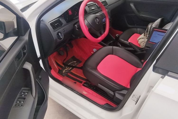 Volkswagen Santana 2022 car image #12