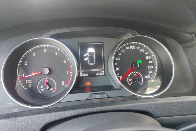 Volkswagen Golf 2018 car image #13