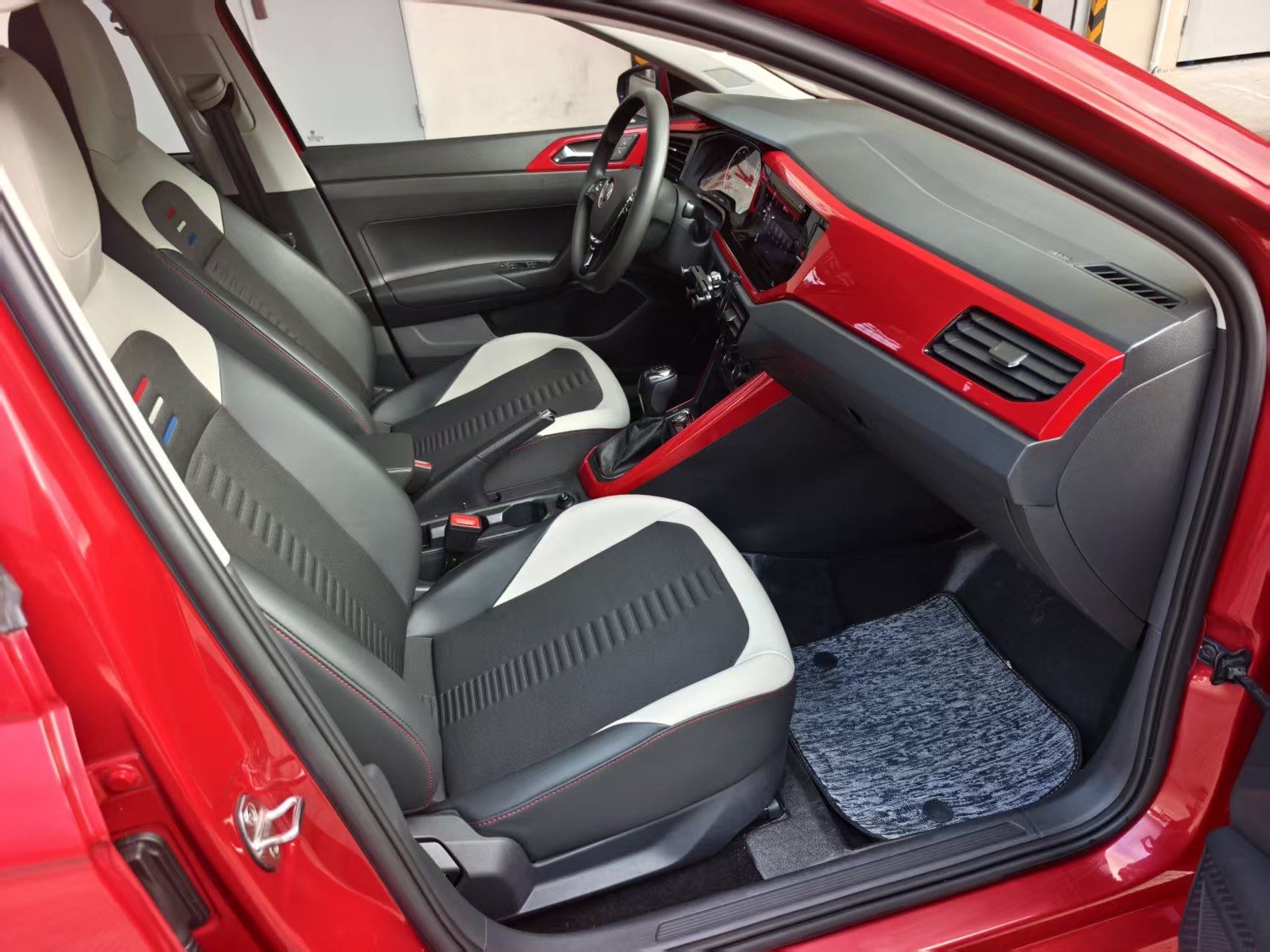 Volkswagen Polo 2021 car image #8
