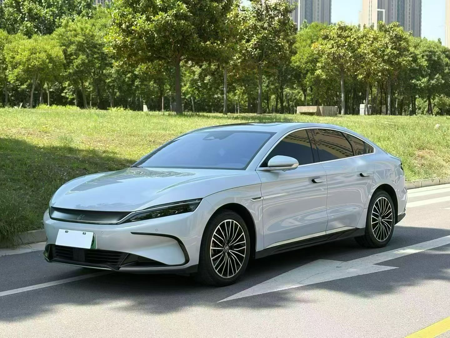 BYD Han 2024 BYD Han 2024 car image