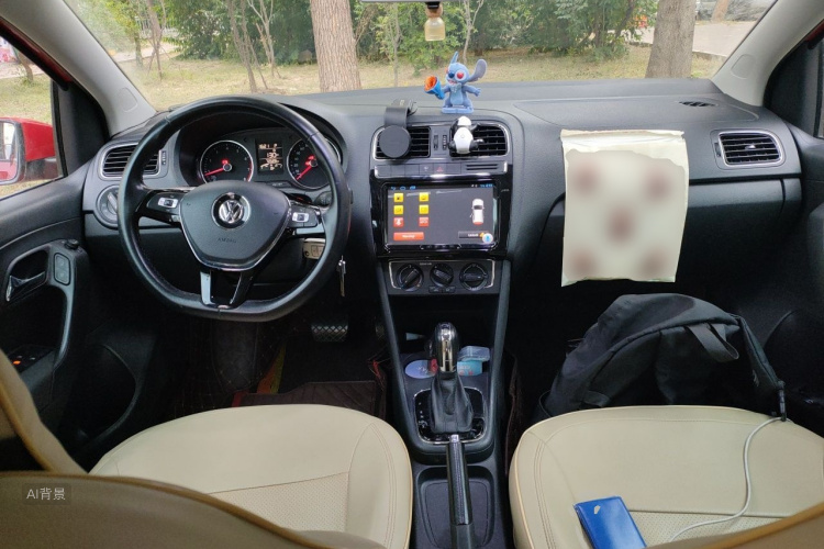 Volkswagen Polo 2016 car image #11