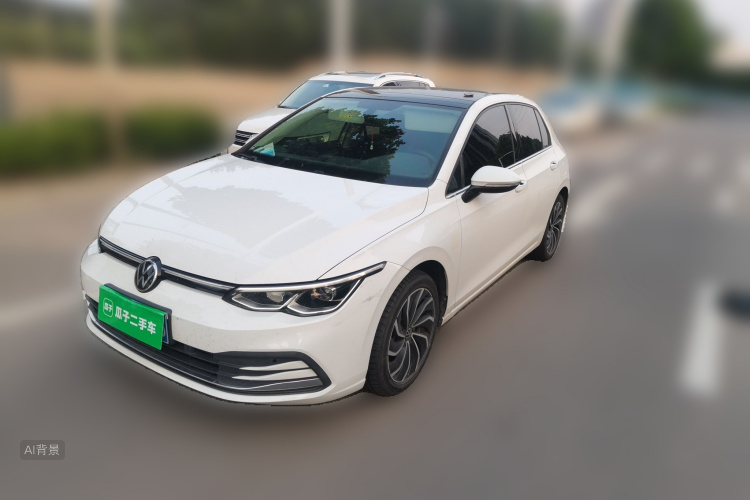 Volkswagen Golf 2022 car image #2
