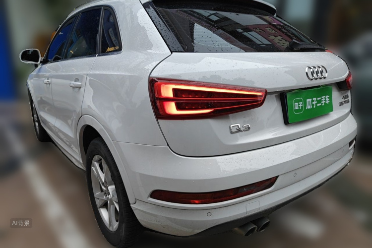 Audi Q3 2018 car image #5