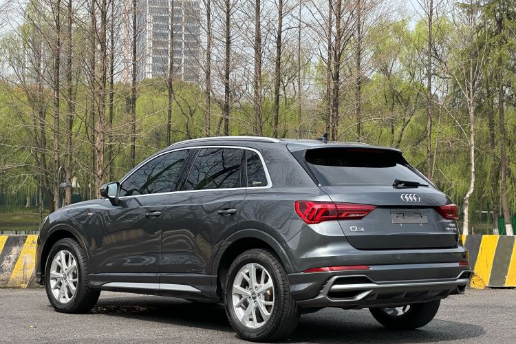 Audi Q3 2019 #8 Audi Q3 2019 car image #8