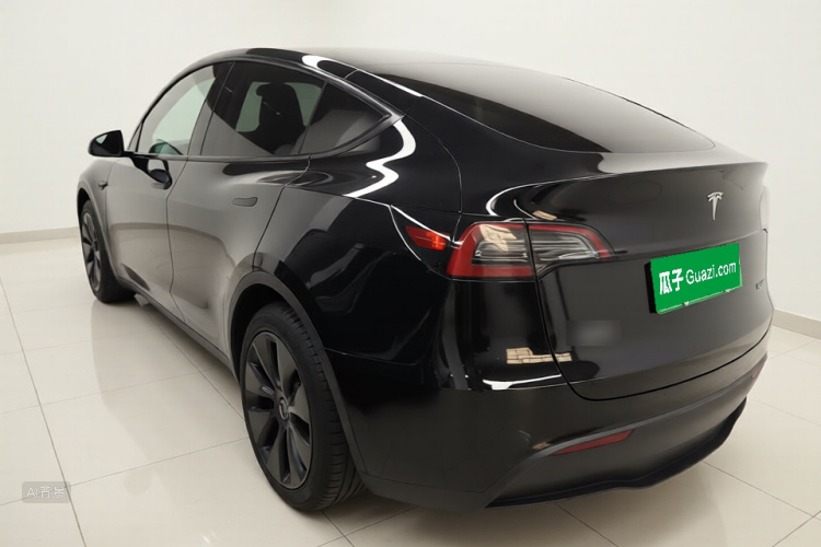 Tesla Model Y 2023 #5 Tesla Model Y 2023 immagine di auto #5