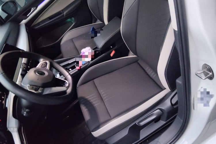 Volkswagen Golf 2022 car image #17
