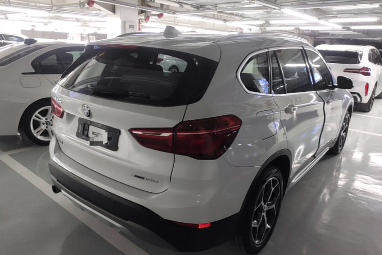 BMW X1 2018 #7 BMW X1 2018 car image #7