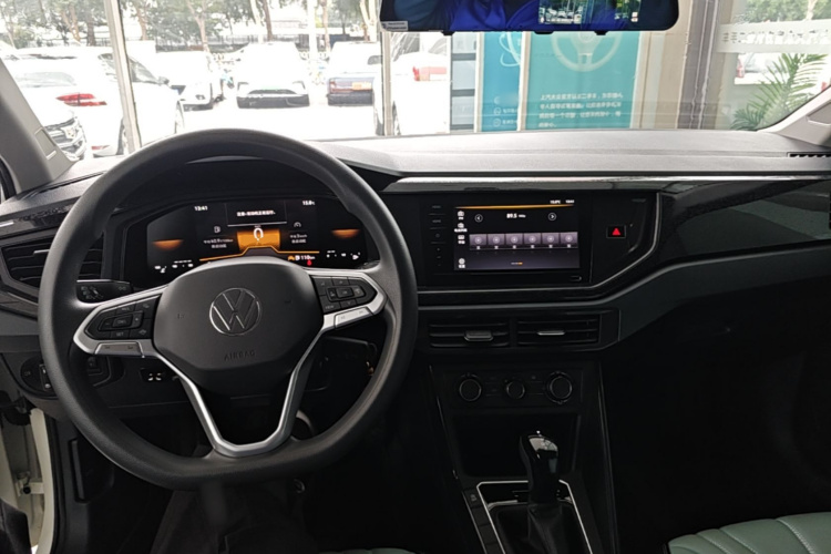 Volkswagen Lavida 2025 car image #10