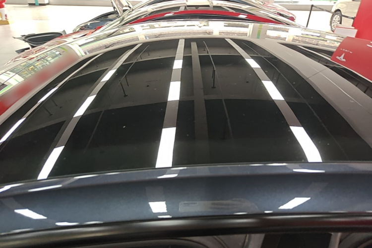 Tesla Model Y 2024 #25 Tesla Model Y 2024 car image #25