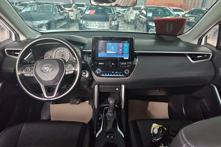 Toyota Corolla Cross 2022 car image #10