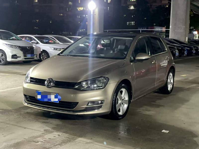 Volkswagen Golf 2015 Volkswagen Golf 2015 car image