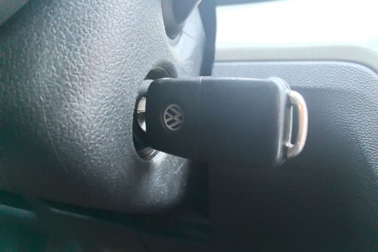 Volkswagen Lavida 2017 car image #9