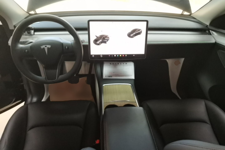 Tesla Model Y 2024 #10 Tesla Model Y 2024 car image #10