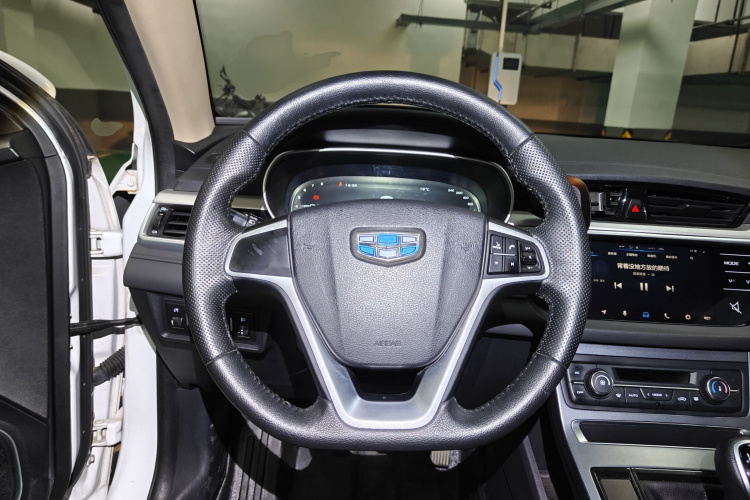 GEELY Emgrand 2018 #11 GEELY Emgrand 2018 car image #11