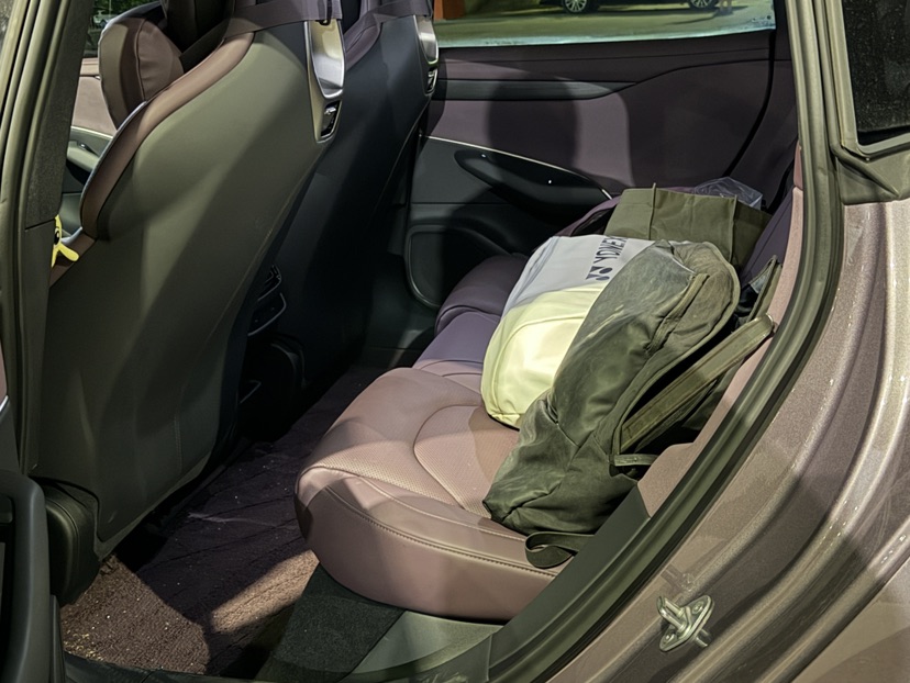 MI SU7 2025 car image #4