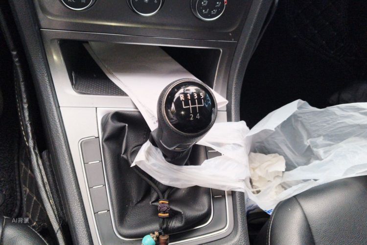 Volkswagen Golf 2016 car image #16
