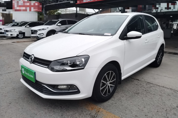 Volkswagen Polo 2019 car image #2