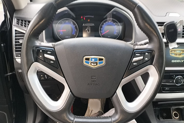GEELY Emgrand 2015 car image #11