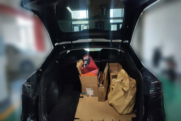 Tesla Model Y 2022 #17 Tesla Model Y 2022 car image #17