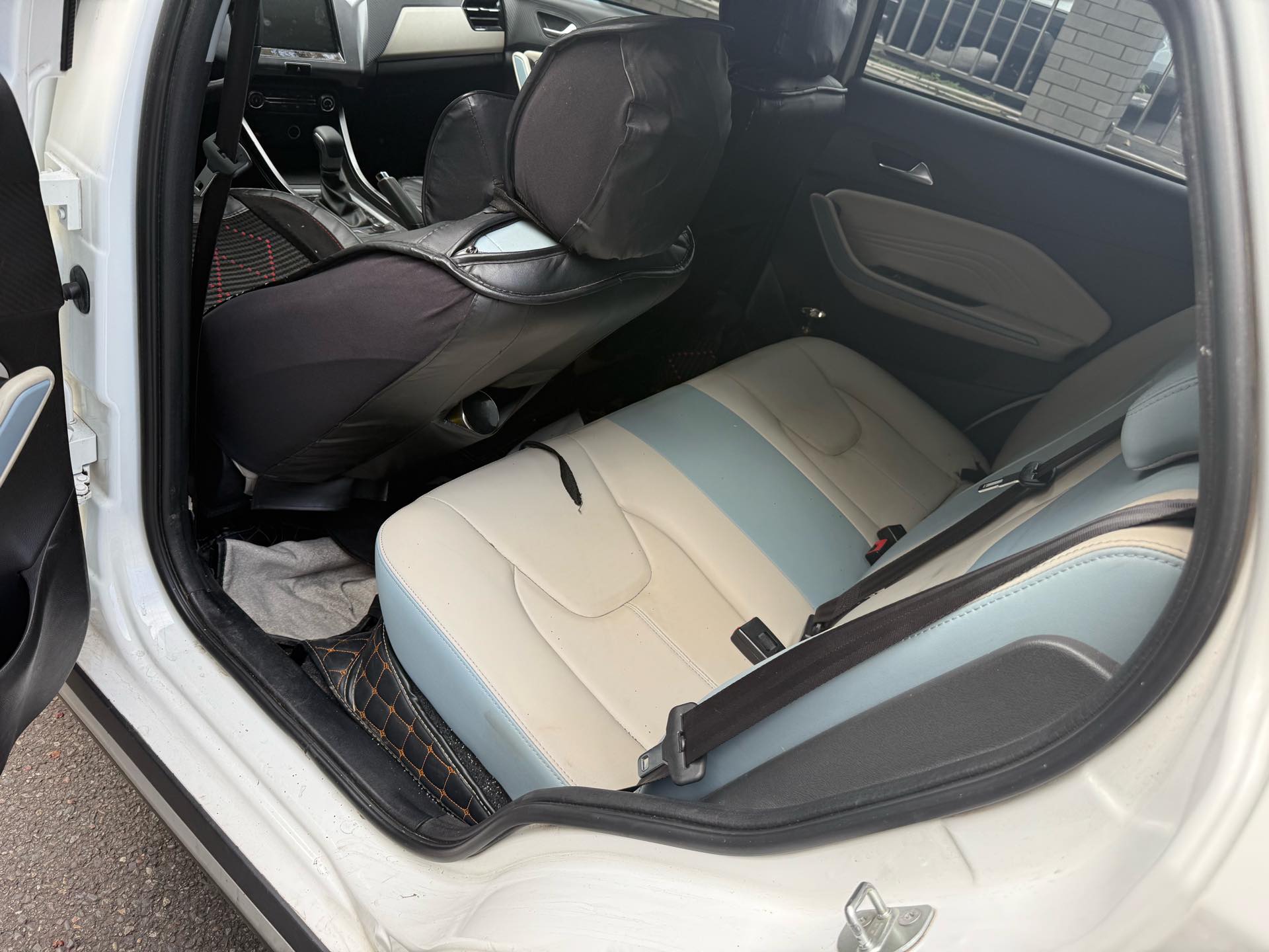 Chery Tiggo 3x 2023 immagine di auto #5