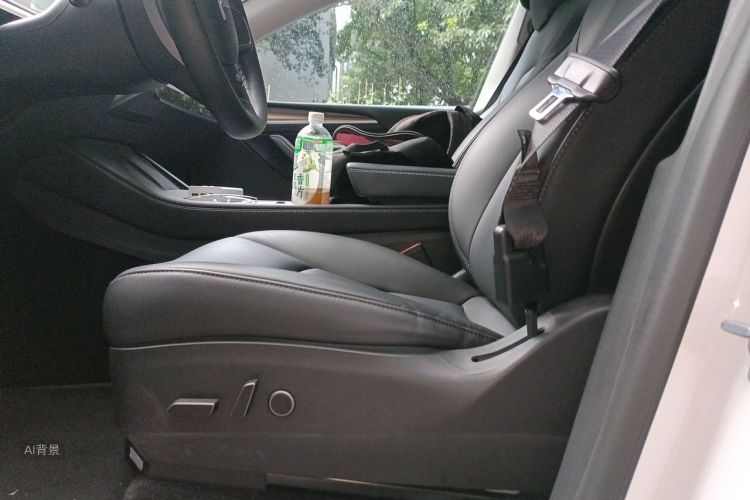 Tesla Model Y 2022 #17 Tesla Model Y 2022 car image #17
