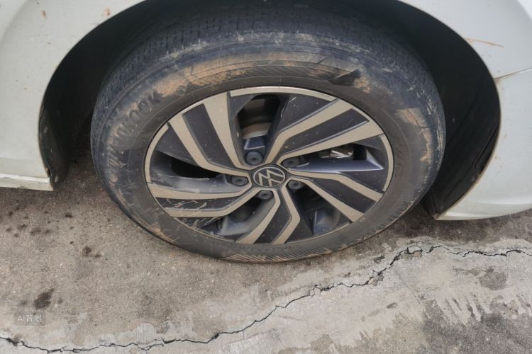 Volkswagen Bora 2023 car image #9