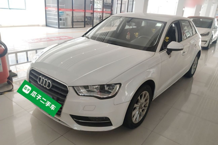 Audi A3 2015 car image #2