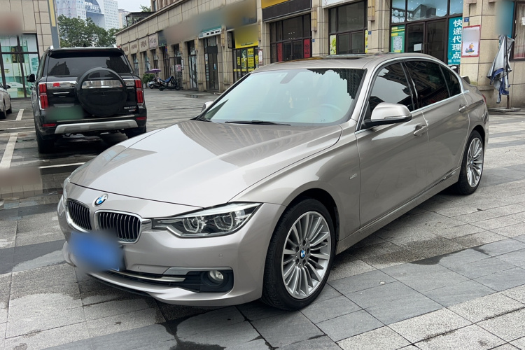 BMW 3 Series 2018 car image #2