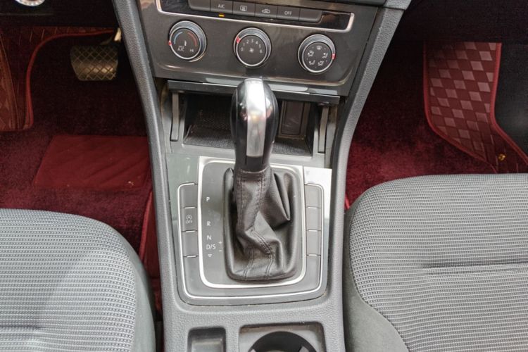 Volkswagen Golf 2019 #14 Volkswagen Golf 2019 car image #14