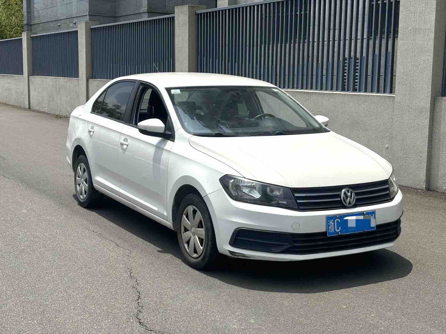 Volkswagen Santana 2019 car image #3