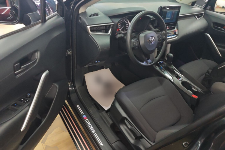 Toyota Corolla Cross 2023 #16 Toyota Corolla Cross 2023 صورة سيارة #16