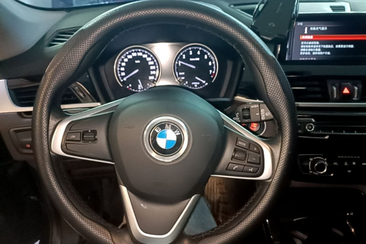 BMW X1 2020 изображение автомобиля #11