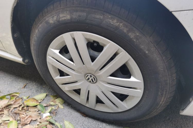 Volkswagen Polo 2017 car image #9
