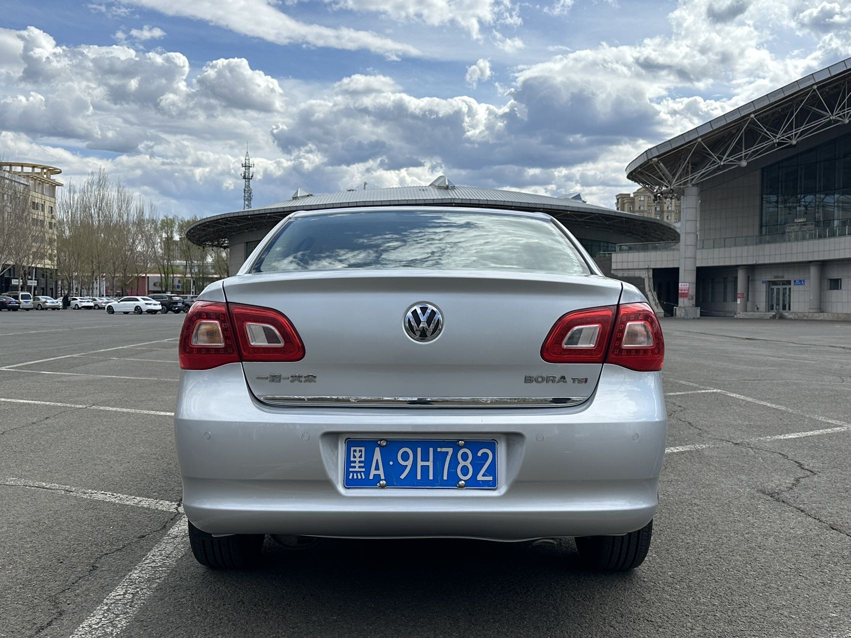Volkswagen Bora 2012 car image #7