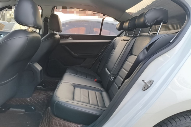 Volkswagen Lavida 2018 #17 Volkswagen Lavida 2018 car image #17