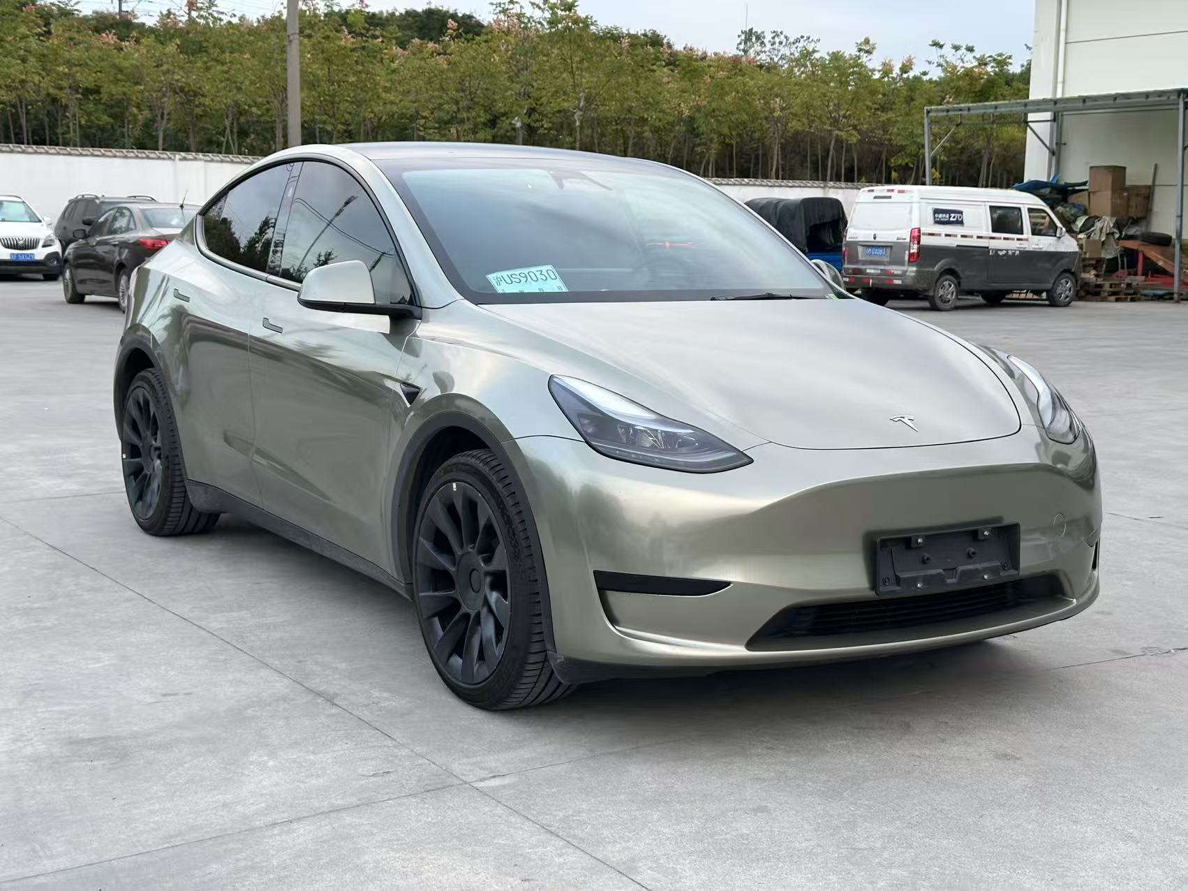 Tesla Model Y 2024 #2 Tesla Model Y 2024 car image #2
