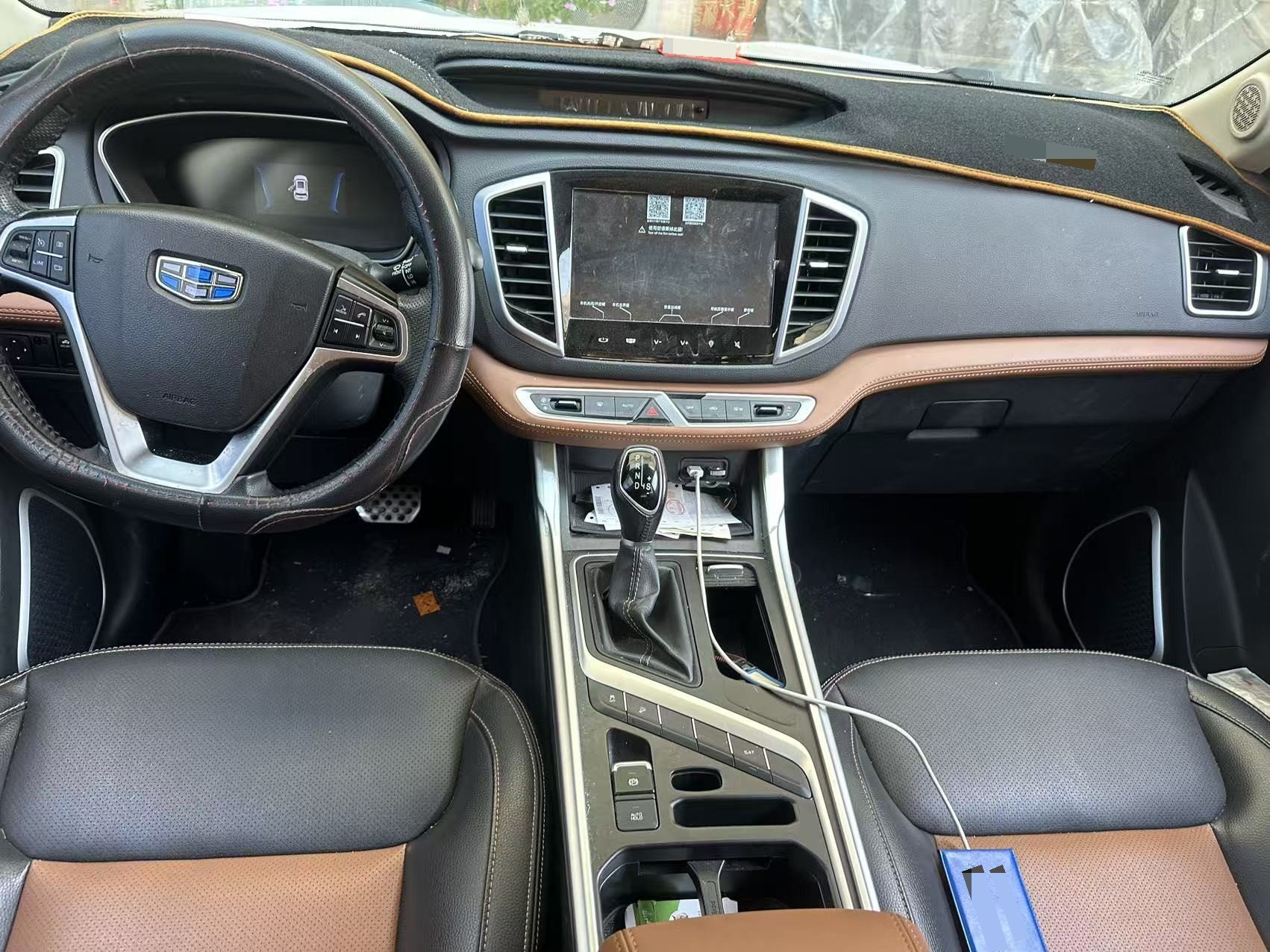GEELY Vision X6 2019 immagine di auto #3